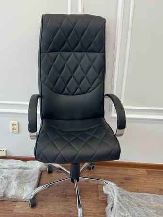 Продам офисные стулья