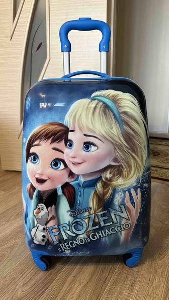 Чемодан детский