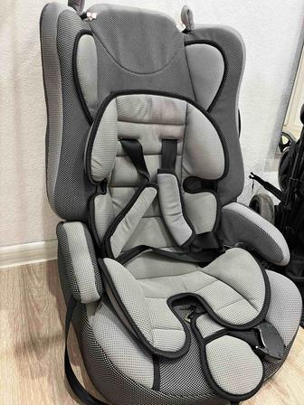 Продам авто кресло