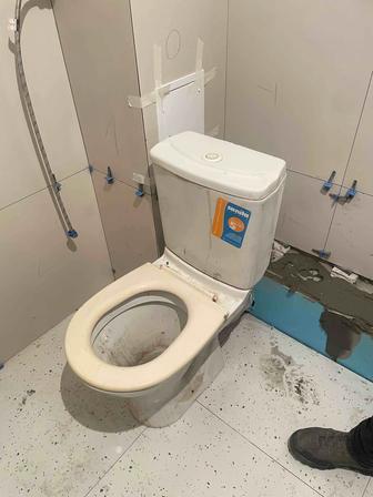 Продаю унитаз б/у для стройки