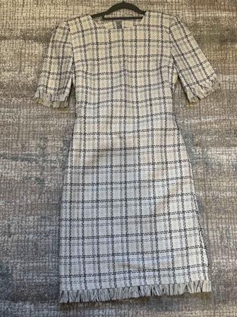 Твидовое платье до колен