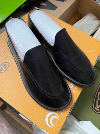 Лоферы женские