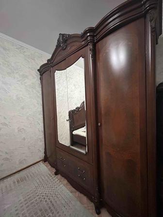 Продам спальный гарнитур