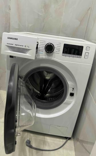 Стиральная машина Samsung WW70AGAS22AE белая