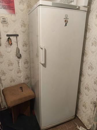 Морозильник indesit