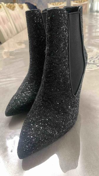 Продам ботильоны ZARA оригинал. Заказывала из Америки официального сайта.