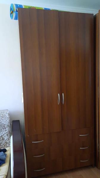 Шкаф с полками