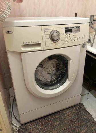Продам стиральную машинку LG
