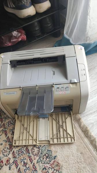 Принтер HP 1010 1020