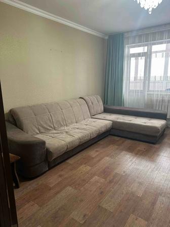 СРОЧНО! Большой угловой диван с местом для хранения