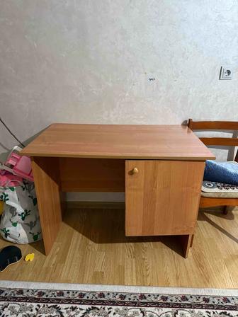 Продаю стол!