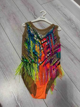 Продам купальник для художественной гимнастики