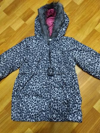Куртка новая, по символической цене
