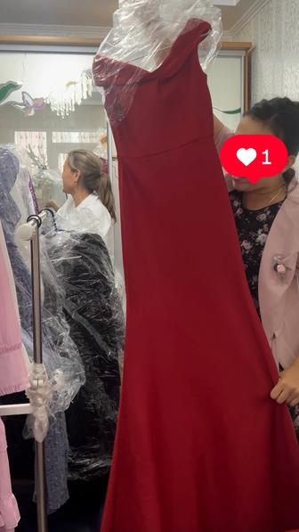 Продается вечерняя платья