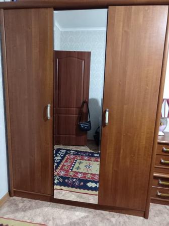 Продам шкафы в отличном состоянии