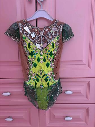 Продам купальник для художественной гимнастики