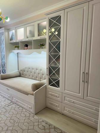 Продам детский гарнитур, стенка