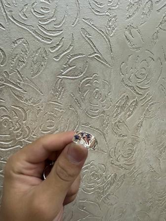 продам серебряное кольцо