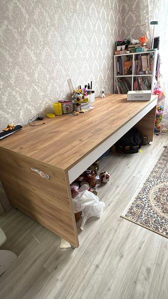 Подростковые кровати и стол
