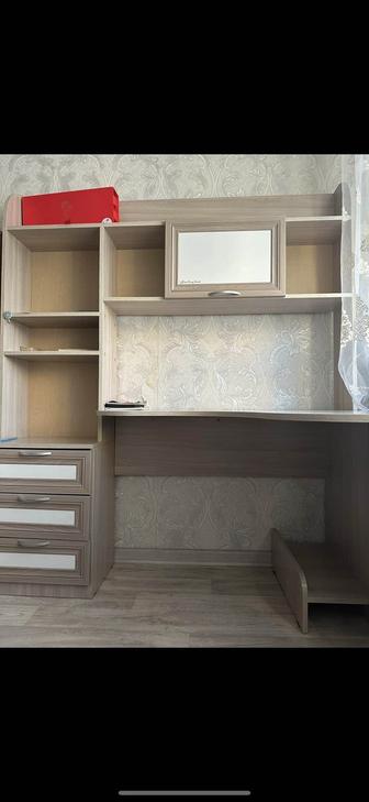 Письменный стол , компьютерный