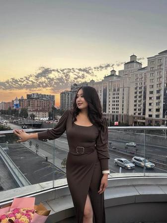 коричневое платье трикотаж