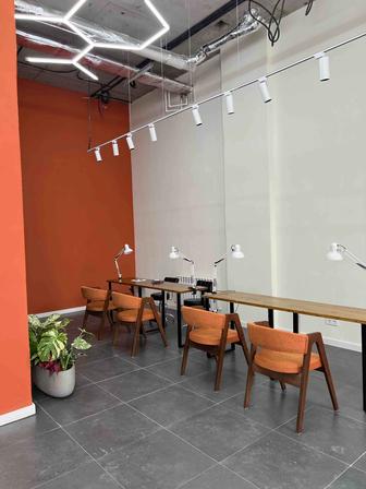 Сдам кресло для хейр стилистов (парикмахер) женским мастерам. Всего 3 места