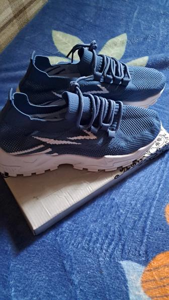 Продаю макасины