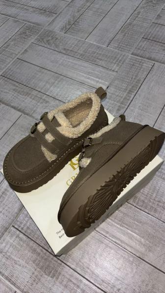 Продам женская замша