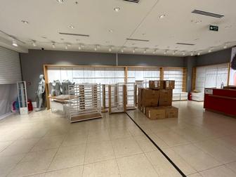 Продам мебель стеллажи , стенды , кассовую зону и тд