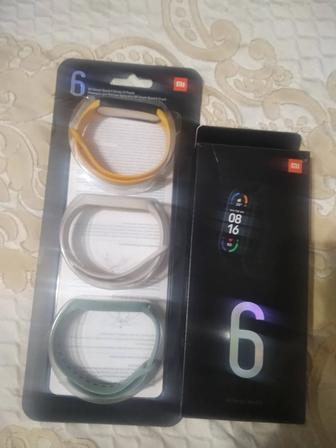 Mi band 6 с комплектом ремешков