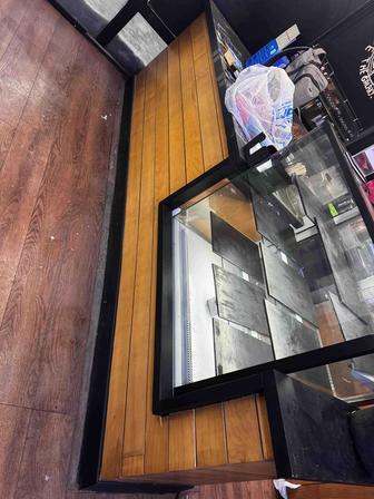 Продам срочно витрину