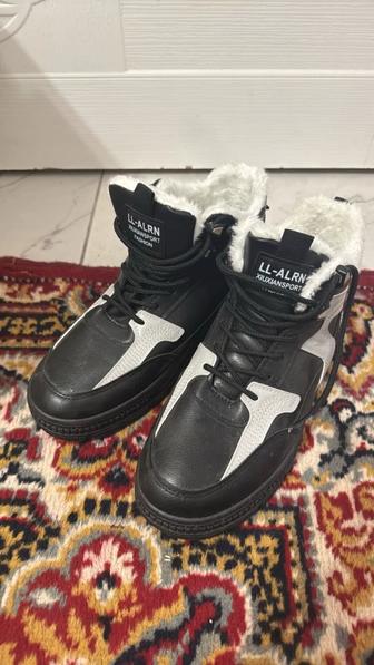 Ботинки женские весенние