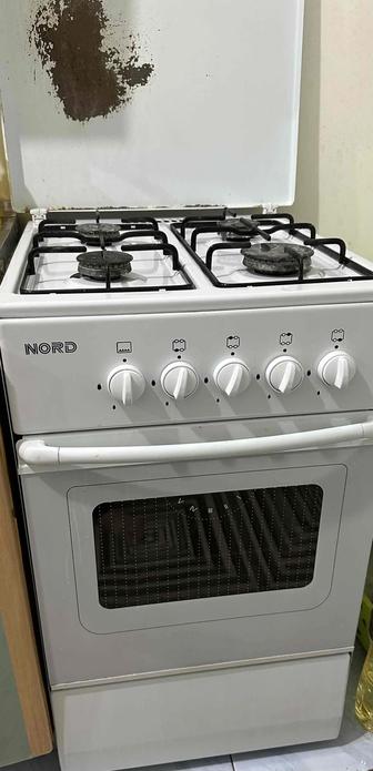 Продам газ плиту