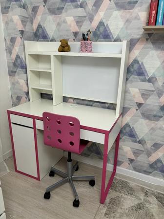 Продам детский стол Икеа