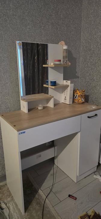 Туалетный столик