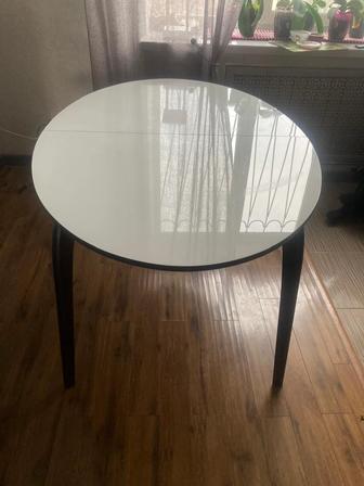 Гостевой раздвижной стол