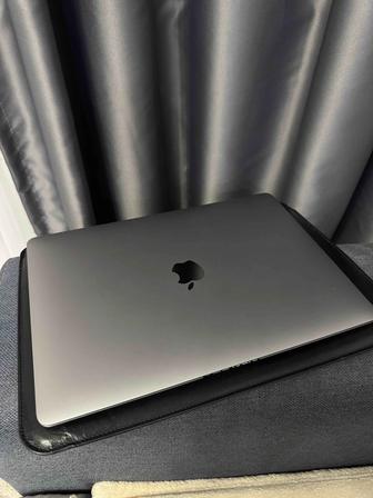 Macbook air 13, 2020 intel core i3