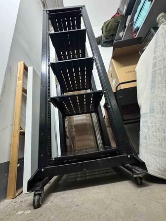 Серверная стойка шкаф