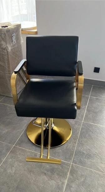 Продам кресло и мойку для парикмахера