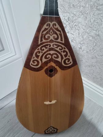 Продам домбру новую