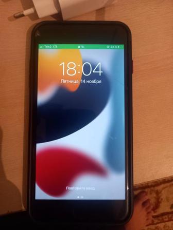 iPhone 7 отлично работает 256гб