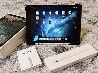 iPad Pro 10,5 with Apple Pencil