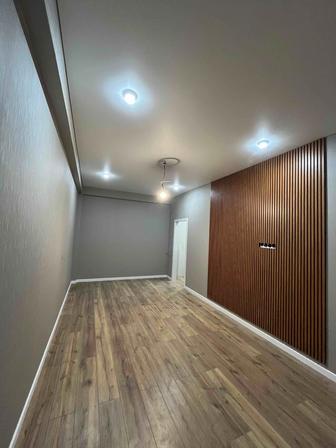 Акция Поклейка обоев