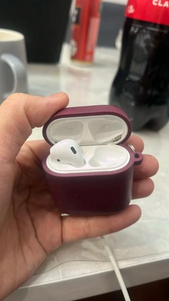 Куплю AirPods 1 поколение правое ухо Оригинал!