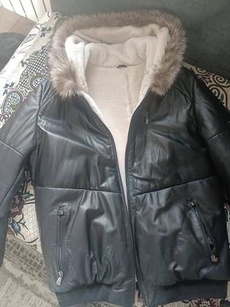 Продам кожаную куртку