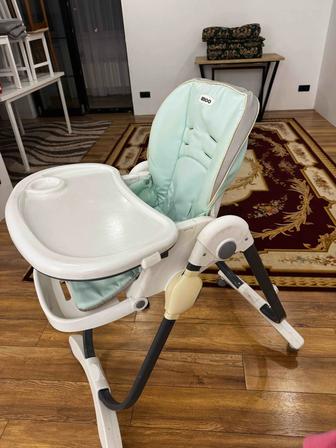 Детский столик