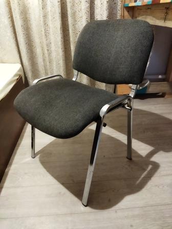 Стулья офисные 2 шт.