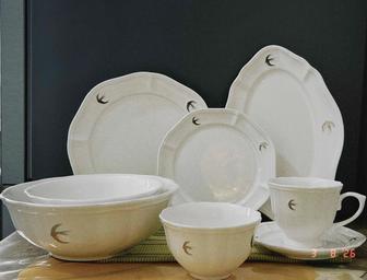 Красивый сервиз на 6 персон от бренда Villagio estate