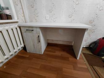 Продам стол в идеальном состоянии