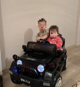 Продам детскую машинку